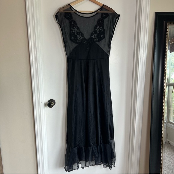 Vintage Avon Fashion Black Lace Delicate Mesh Maxi Nightgown, Size Medium - Picture 9 of 11